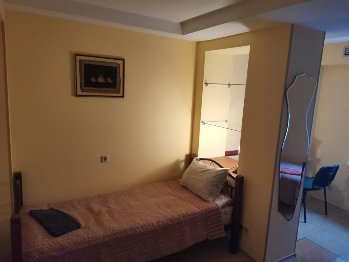Westend Hostel Kiev Extérieur photo