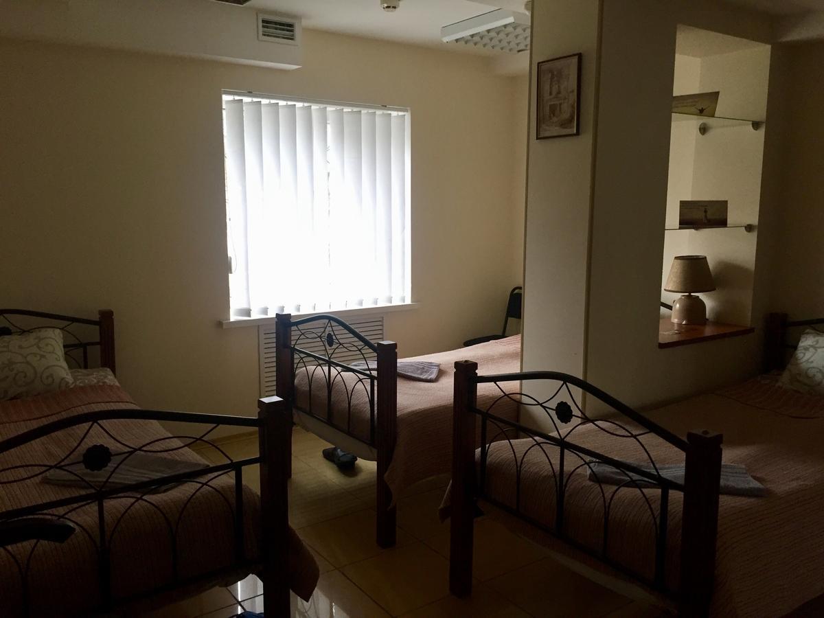 Westend Hostel Kiev Extérieur photo